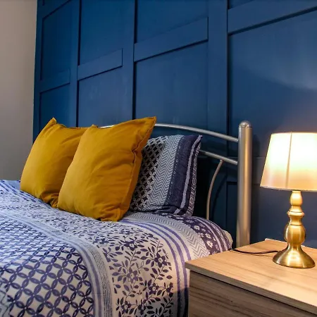 Spacesavers At Figtree Lane Apartamento *