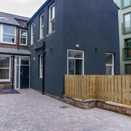 Spacesavers At Figtree Lane Apartamento *